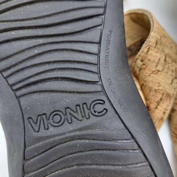 Vionic women's shore slide cork like straps black rubber soles size 8 - Picture 14 of 14